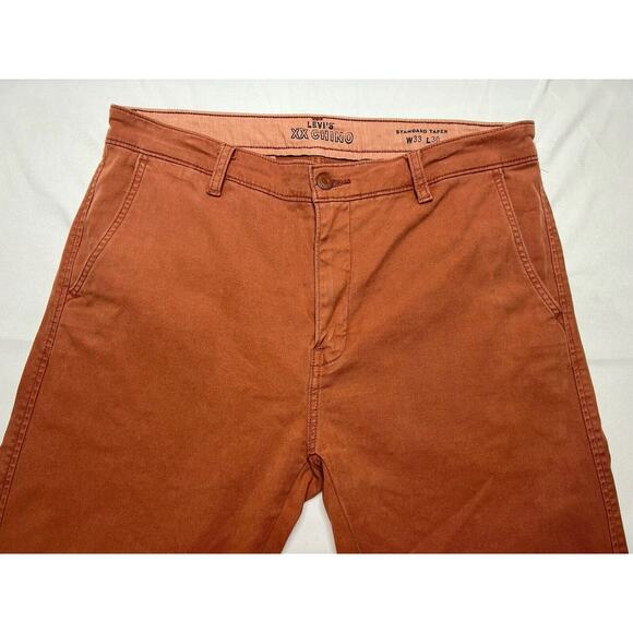 Levis XX Chino Men's Standard Taper Faded Red Chino Pants - Size 33x28 - Picture 3 of 9
